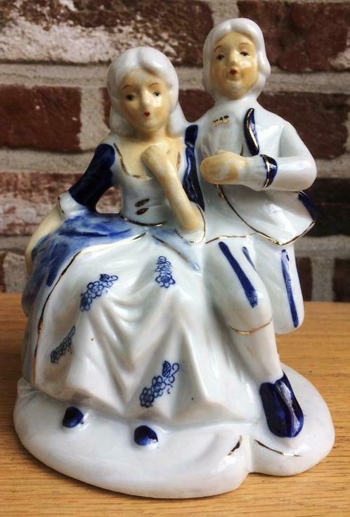 Vintage statuette Delft en porcelaine., Antiquités & Art, Curiosités & Brocante, Enlèvement ou Envoi
