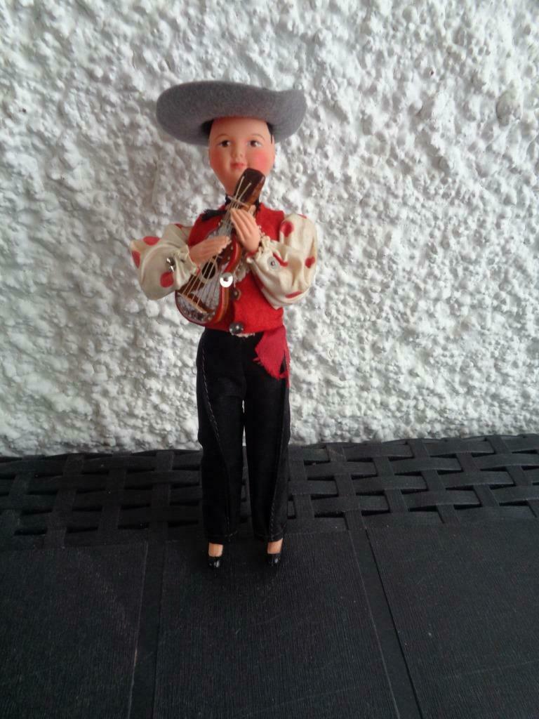 Ancienne poupée vintage folklorique. Musique, Collections, Enlèvement ou Envoi, Utilisé, Poupée