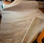 Trois tapis beiges 250 € chacun, Maison & Meubles, Accessoires pour la Maison | Plaids & Couvertures, Comme neuf, Enlèvement