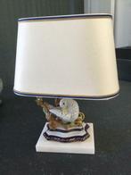 Porseleinen tafellamp met figuur, Zo goed als nieuw, Ophalen