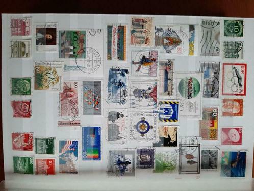 Postzegels: wereldverzameling, Postzegels en Munten, Postzegels | Volle albums en Verzamelingen, Verzenden