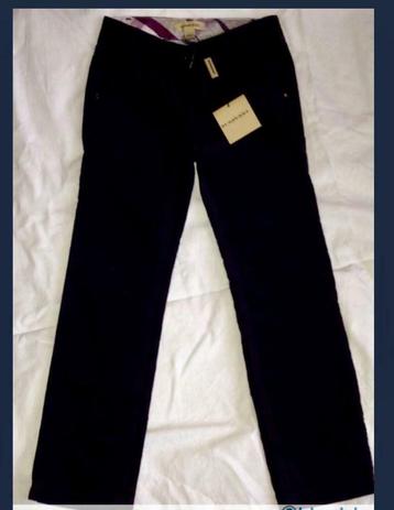 Schitterende nieuwe Burberry-broek !!! 8 jaar oud beschikbaar voor biedingen