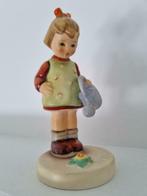 Hummel 74 little gardener SPECIALE STEMPEL, Verzamelen, Beelden en Beeldjes, Ophalen of Verzenden, Zo goed als nieuw, Hummel