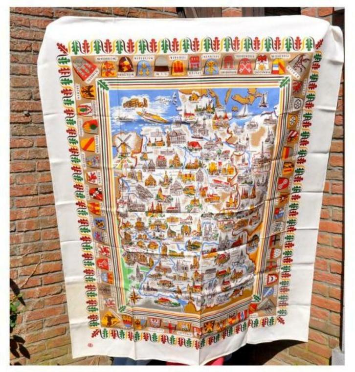 §ancienne nappe carte de l’Allemagne, Maison & Meubles, Cuisine | Linge de cuisine, Nappe ou Toile cirée, Autres couleurs, Enlèvement ou Envoi