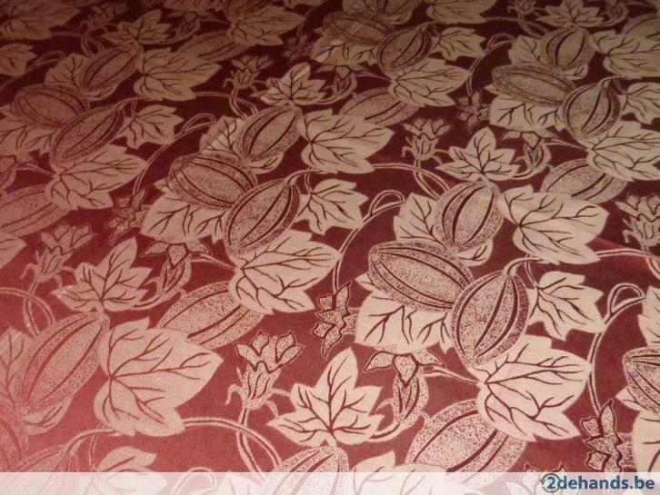 NIEUW : heel mooi stoffen tafeltapijt  1,60 m doorsnede, Huis en Inrichting, Keuken | Textiel, Nieuw, Ophalen of Verzenden