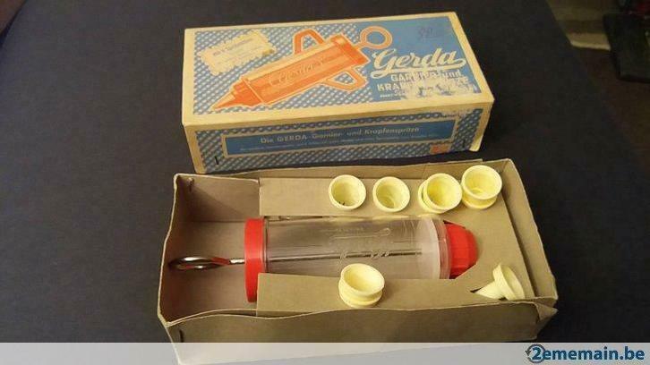 Vintage Socket-spuit, Antiek en Kunst, Antiek | Keukengerei, Ophalen of Verzenden