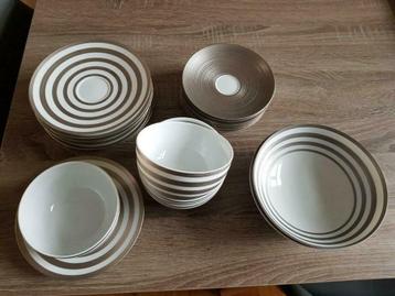 26 pièces en porcelaine fine de Limoges (5 articles différen, Antiek en Kunst, Ophalen of Verzenden