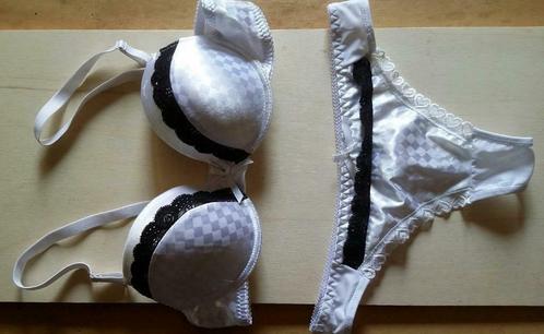 Lingerie setje beha en string Roxana Nieuw, Vêtements | Femmes, Sous-vêtements & Lingerie, Ensemble, Blanc, Envoi