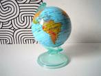 Mini wereldbol als spaarpot / decoratie in kinderkamer, Antiek en Kunst, Curiosa en Brocante, Ophalen of Verzenden