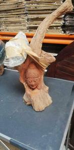 Racine de teck sculptée avec visage de bouddha avec un verre, Antiquités & Art, Art | Sculptures & Bois, Enlèvement ou Envoi