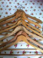 11 Houten kleerhangers / 5 Euro samen, Huis en Inrichting, Woonaccessoires | Kapstokken, Gebruikt, Hout, Ophalen