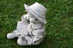 Petit garçon à la lecture en pierre patinée, Jardin & Terrasse, Statues de jardin, Enlèvement ou Envoi, Comme neuf, Pierre, Homme