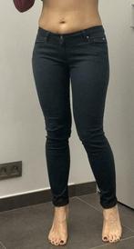 Jeans imbibé de luxe, taille 28