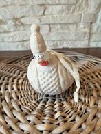 Poule j-line Petite Pull Beige 2012, Collections, Enlèvement ou Envoi, Comme neuf, Porcelaine, Statue(s)