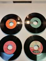 28 vinyl singles '60-'70 Franstalig, CD & DVD, Enlèvement ou Envoi