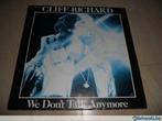 - Single - Cliff Richard / We don't talk ..., CD & DVD, Vinyles | Pop, Enlèvement ou Envoi