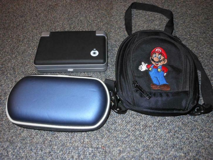 zakjes psp en nintendo ds dringend weg  !!!!!!!!!, Games en Spelcomputers, Spelcomputers | Nintendo Portables | Accessoires, Nieuw