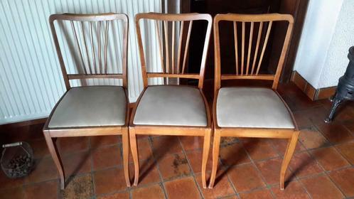 3 chaises anciennes. Le lot 15 €, Huis en Inrichting, Stoelen, Gebruikt, Drie, Ophalen