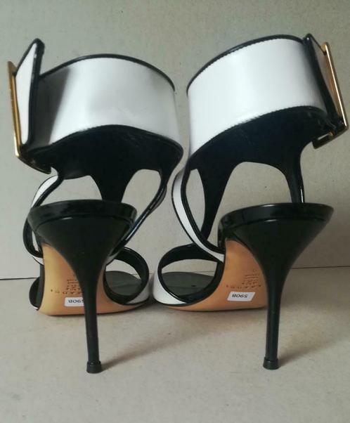 590B * Casadei - sexy luxe sandalen zwart & wit vol leer(39), Kleding | Dames, Schoenen, Zo goed als nieuw, Pumps, Overige kleuren