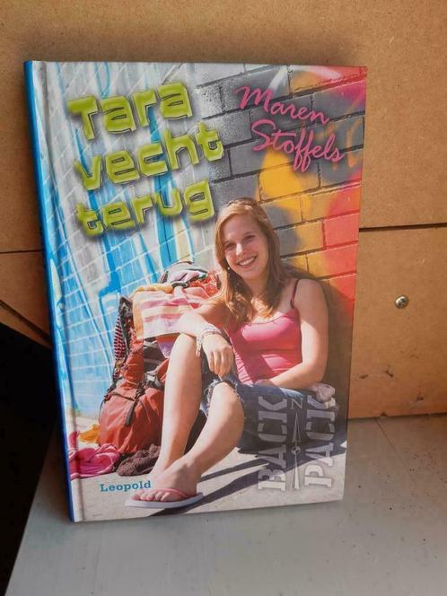 Tara vecht terug, Boeken, Kinderboeken | Jeugd | 10 tot 12 jaar, Zo goed als nieuw, Fictie, Ophalen of Verzenden
