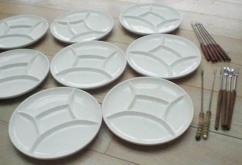 8 assiettes fondue/raclette+12 fourchettes- Impecc, Electroménager, Appareils à gourmet, Neuf, Enlèvement