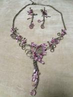 Mooie halsketting met bijpassende oorbellen 15€, Bijoux, Sacs & Beauté, Colliers, Autres matériaux, Rose, Enlèvement ou Envoi