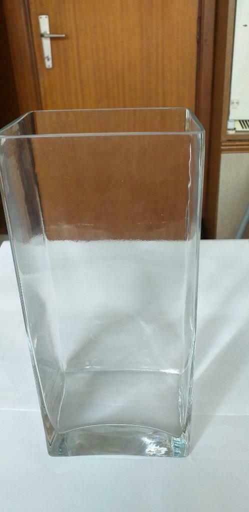 Rechthoekige vaas 10X8X22, Huis en Inrichting, Woonaccessoires | Vazen, Zo goed als nieuw, Overige kleuren, Minder dan 50 cm, Glas