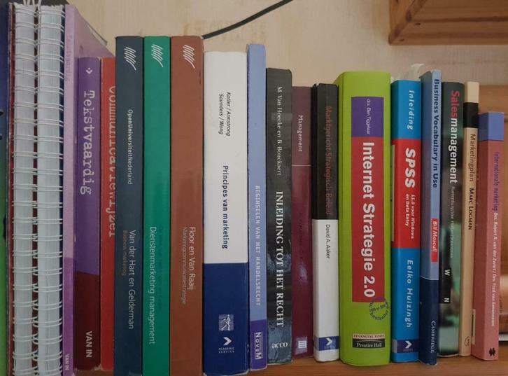 allerlei studieboeken bedrijfsbeheer marketing handboeken, Boeken, Studieboeken en Cursussen, Gelezen, Hoger Onderwijs, Ophalen of Verzenden