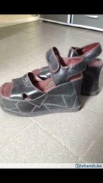 kleding schoenen handtas muziekbox oven lamp ventilator vest, Sport en Fitness, Ophalen, Zo goed als nieuw