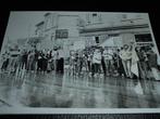 2 foto's protest Scherpenheuvel aan cafe Stad Parijs, Collections, Collections Autre, Enlèvement, Utilisé