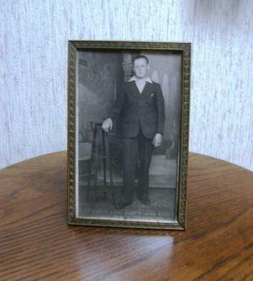 Antiek bronzen fotolijstje Jyden Rammefabriken jaren '50 beschikbaar voor biedingen