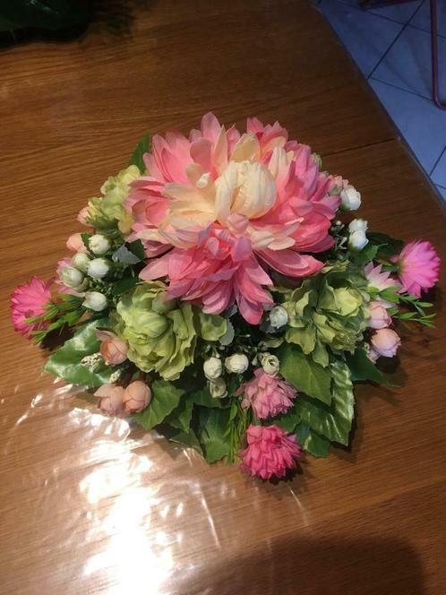 Nouvel arrangement floral, Maison & Meubles, Accessoires pour la Maison | Fleurs séchées, Envoi