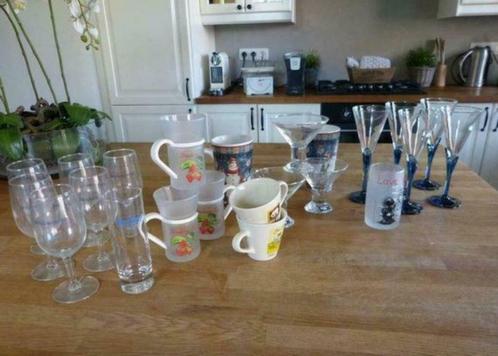 Lot de verres et tasses, Maison & Meubles, Cuisine | Vaisselle, Enlèvement