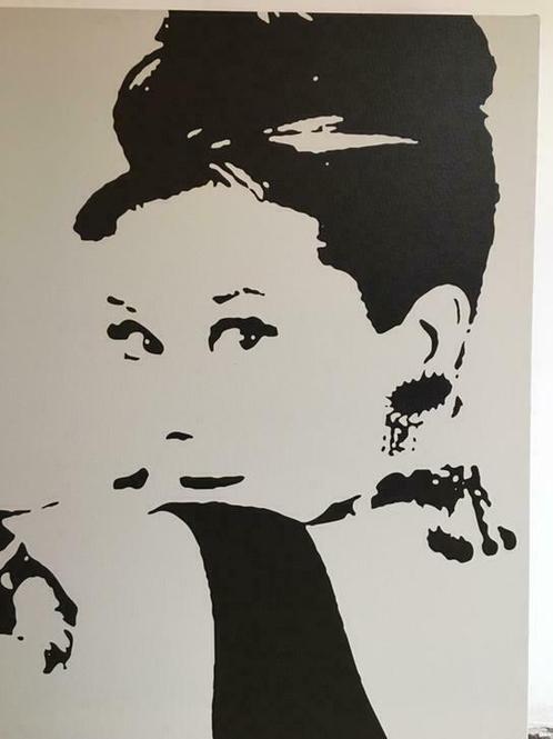 89 x 89 Audrey Hepburn op massief kader nieuwprijs 30 €, Maison & Meubles, Accessoires pour la Maison | Décorations murale, Utilisé