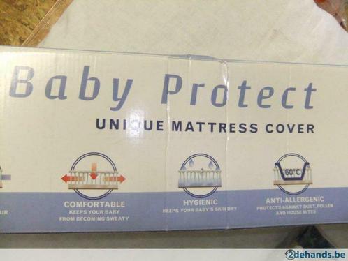 Aërosleep baby protectmatrasoplegger  + 3 hoeslakens, Enfants & Bébés, Couvertures, Sacs de couchage & Produits pour emmailloter