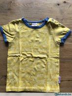 BaBa kidswear, geel t-shirt met gebouwenmotief, maat 104, Gebruikt, Ophalen of Verzenden