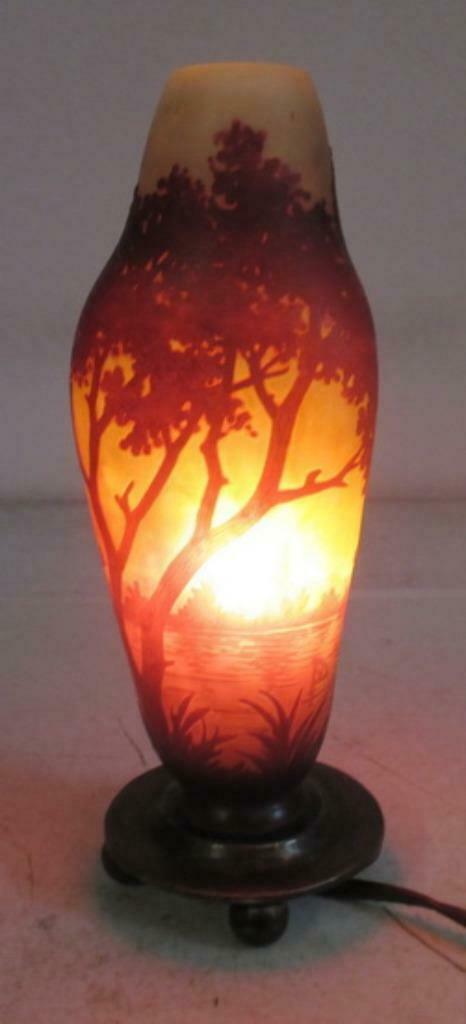lampe de chevet antique veilleuse avec paysage Daum Nancy, Antiquités & Art, Antiquités | Verre & Cristal, Envoi