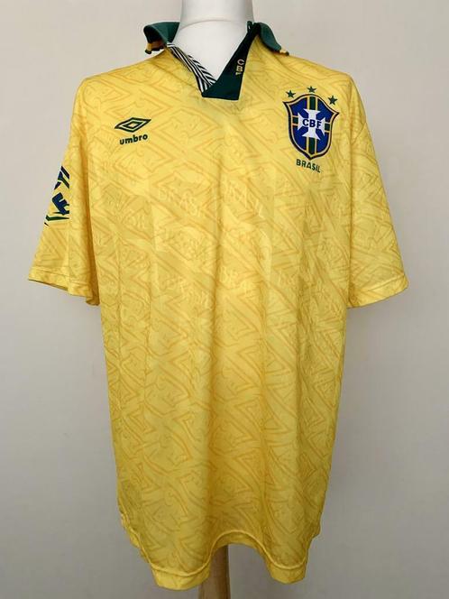 Brazil 1992-1993 home Umbro vintage football shirt, Sports & Fitness, Football, Utilisé, Maillot, Taille L