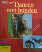 Dansen met honden, Ekard Lind, Ophalen of Verzenden, Gelezen, Honden