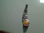 Très ancienne montre dame, Bijoux, Sacs & Beauté, Montre-bracelet, Enlèvement ou Envoi, Acier, Utilisé