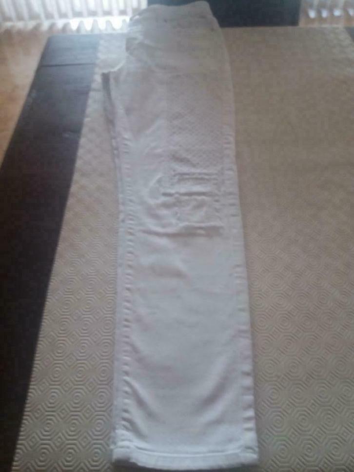 JEANS POUR FEMMES DE "KOCCA" nouveau e, Vêtements | Femmes, Jeans, Neuf, W30 - W32 (confection 38/40), Blanc, Enlèvement ou Envoi
