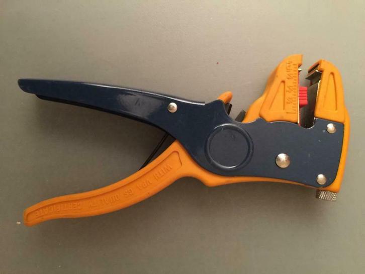 Wire Stripper Universal - Automatically adjusts to wire size, Computers en Software, Routers en Modems, Zo goed als nieuw, Ophalen of Verzenden