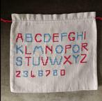 vintage pyamazak, geborduurd, merklap 1955, kruissteek S L, Ophalen of Verzenden