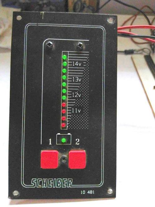Voltmeter 12V - (LED) voor 2 batterijen - Scheiber, Electroménager, Électroménager & Équipement Autre, Utilisé, Enlèvement ou Envoi