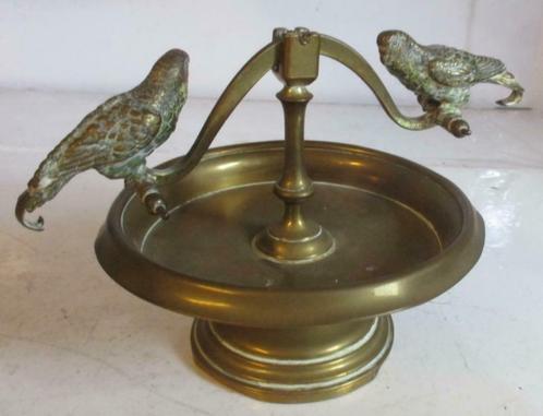 antieke Weense brons parkieten op schommel, Antiquités & Art, Curiosités & Brocante, Envoi