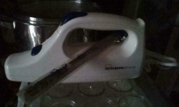 Couteaux Électrique, Diversen, Overige Diversen, Zo goed als nieuw, Ophalen