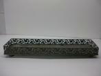 Decoratieve langwerpige schaal, Overige materialen, Schaal, Ophalen of Verzenden, Zo goed als nieuw