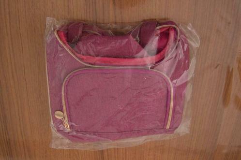 Toillettas donker roze/goud 26 x 21 cm bodemdikte 14 cm, Handtassen en Accessoires, Toilettassen, Nieuw, Dame, Roze, Ophalen of Verzenden
