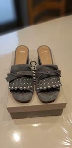 Babyblauwe slippertjes van CATWALK - Maat 38, Ophalen of Verzenden, Nieuw, Blauw