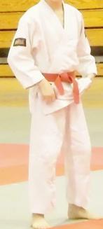 Judogi Kimono "BEST ANGELS " Taille 150, Sports & Fitness, Comme neuf, Costume d'arts martiaux, Autres, Enlèvement ou Envoi